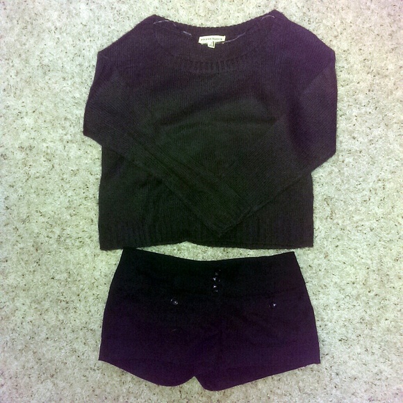 Grey Cropped Sweater (Small)