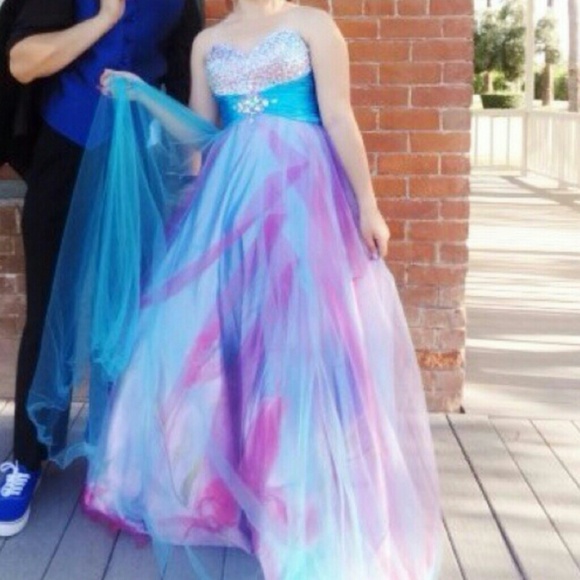 Gorgeous Prom Dress