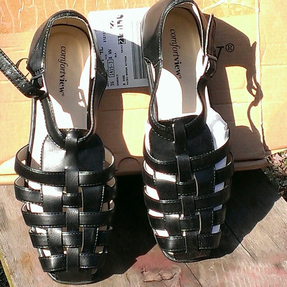 !*Weekend Sale*! Wide Width Sandals