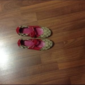 Authentic Coach monogram and fuchsia flats