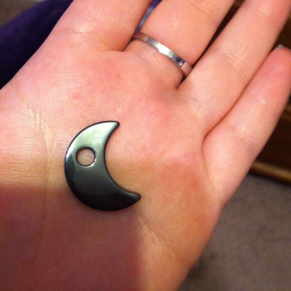 Helium moon stone charm - Picture 1 of 1