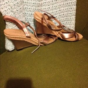 WEDGE SANDALS