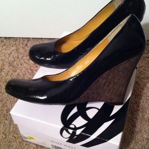 Reduced - $40 Nine West Patent Leather Wedge W/ 4"
