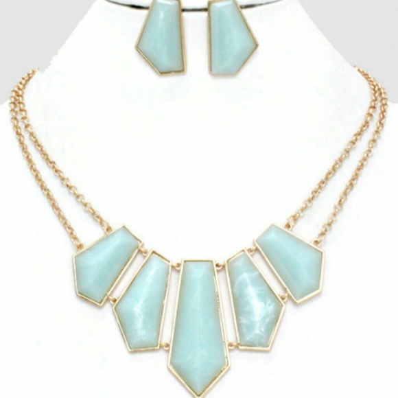 Statement necklace - Picture 1 of 1