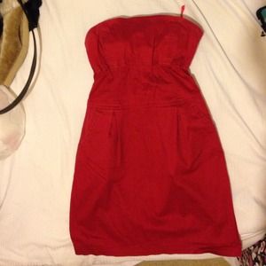 SOLD🚫Red Strapless dress