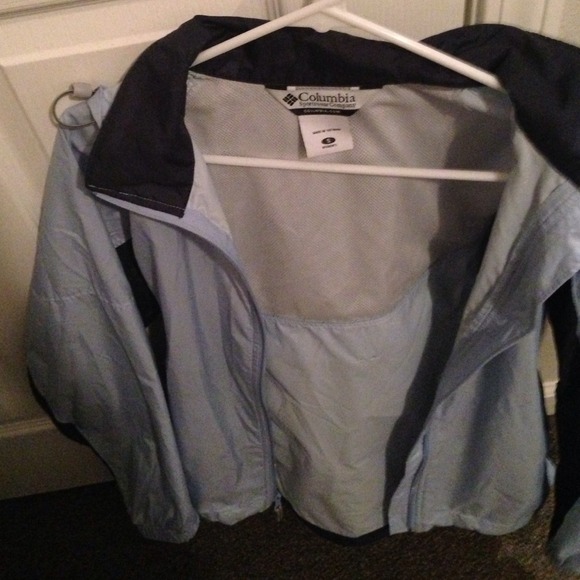 Columbia rain coat