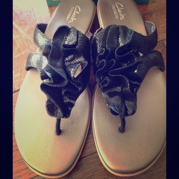 Clarks-Dusk Azore blk Liz. Sandal-NWT sz. 10