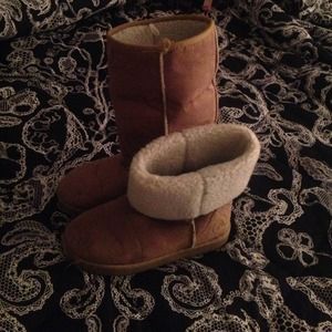 AirWalk Boots! Size 7.5