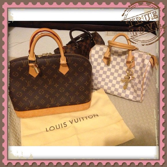 Just sharing my new Alma pm bought from poshmark!