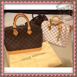 Just sharing my new Alma pm bought from poshmark!