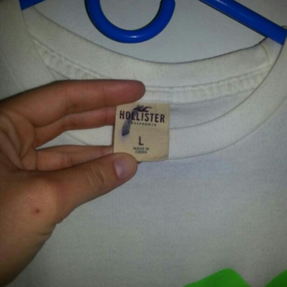 Hollister Tee - Picture 3 of 3