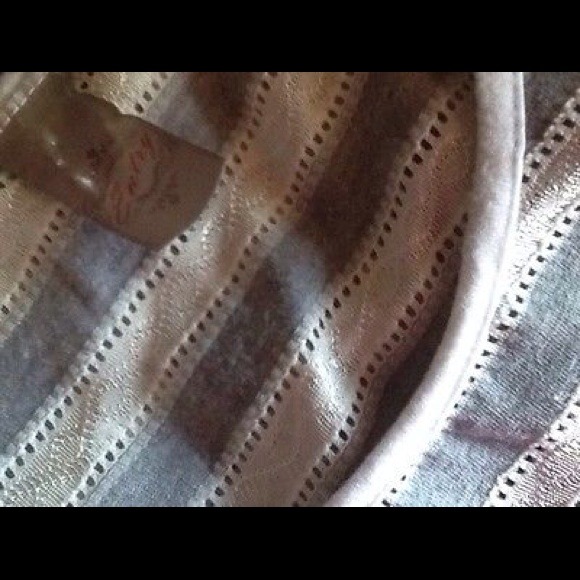 SOLD - Picture 4 of 4