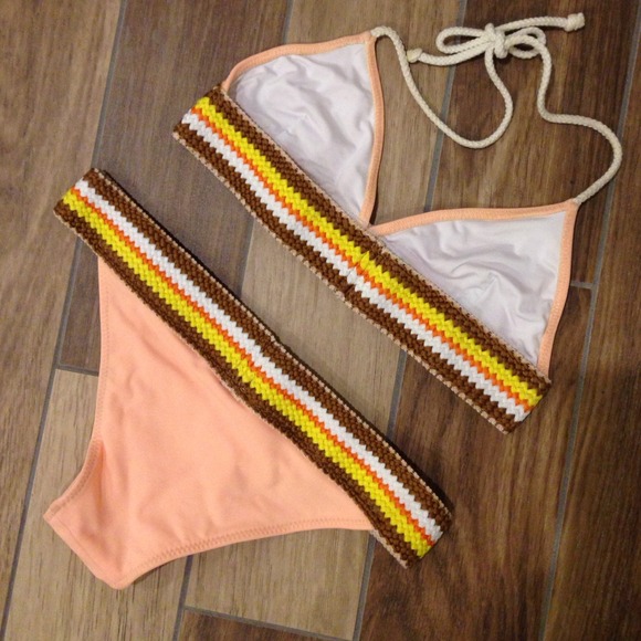 Undrest orange swimsuit - Picture 3 of 4