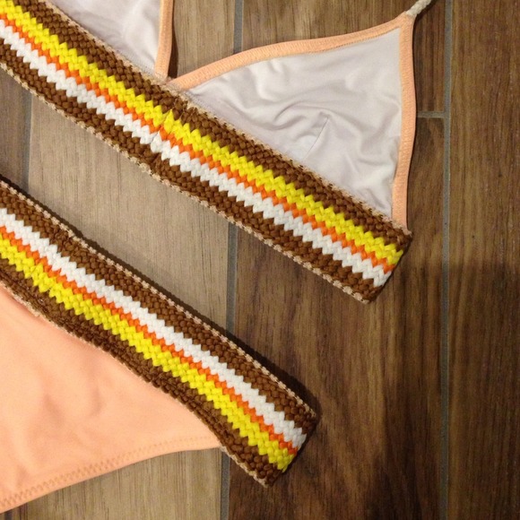 Undrest orange swimsuit - Picture 4 of 4