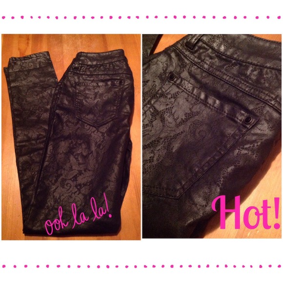 Black Mudd Skinnies