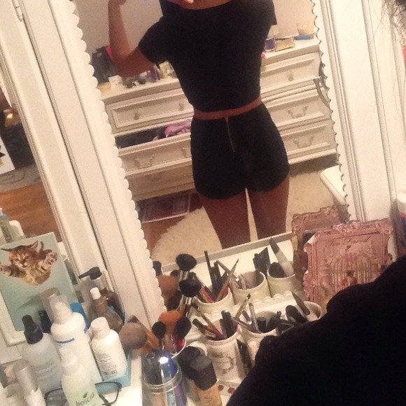 High waisted black lace shorts - Picture 3 of 3