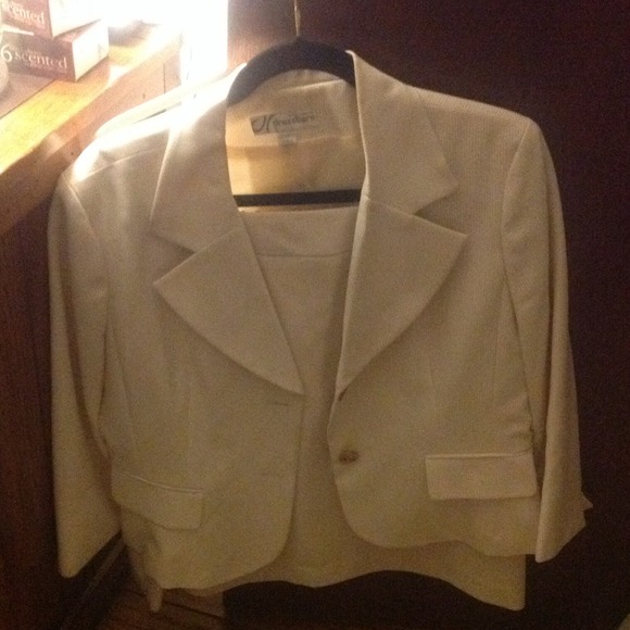 Suit