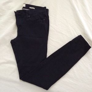Abercrombie and Fitch navy stretch jeggings.