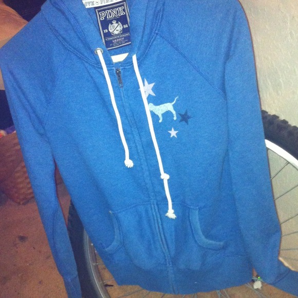 "Kiss Me" VS PINK Hoodie