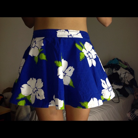 Hollister Skirt