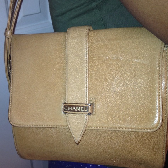 Vintage CHANEL bag