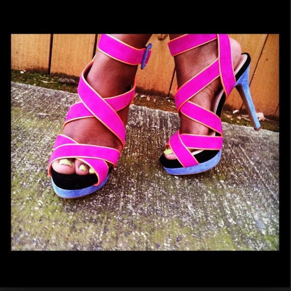 Jessica Simpson Evangela color block sandals - Picture 2 of 4