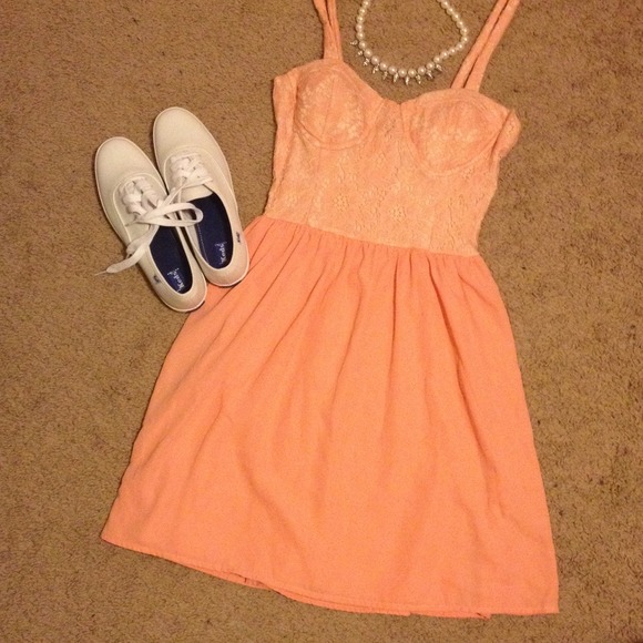 Charlotte Russe Dresses & Skirts - Charlotte Russe Spring/Summer Dress Charlotte Russe Dresses & Skirts - Charlotte Russe Spring/Summer Dress