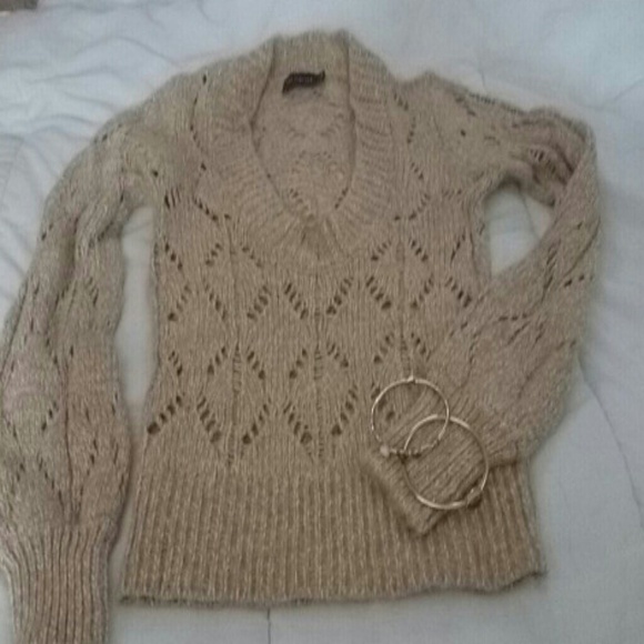 Beautiful beige sweater