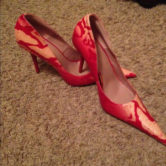 SOLD🚫Pink Michael Antonio SnakeSkin Stiletto Pump