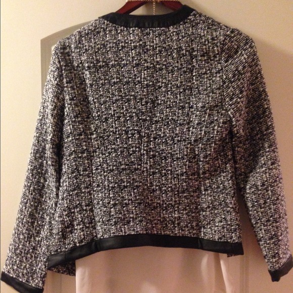 Francesca's white and black light jacket - Picture 3 of 3