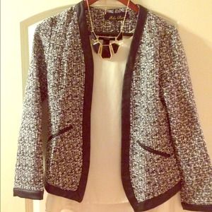 Francesca's white and black light jacket