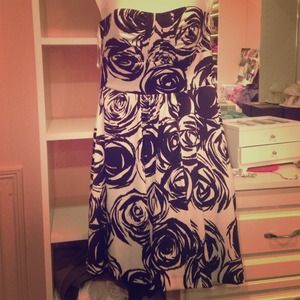 Timeless strapless dress!!