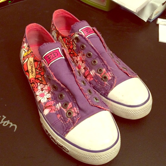 Ed Hardy women's lace less tennis shoes
