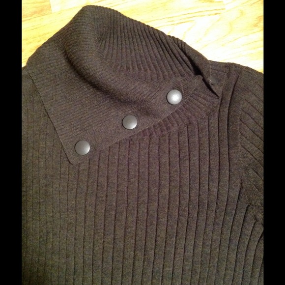 💋LIZ CLAIBORNE GREY SWEATER💋
