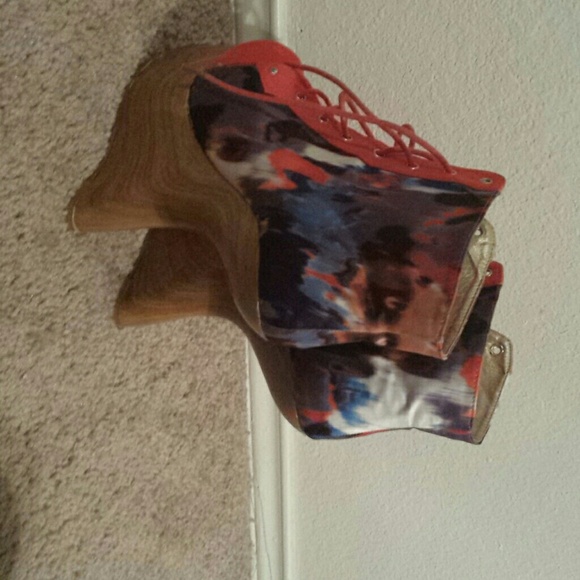 Heeles wedges - Picture 3 of 3