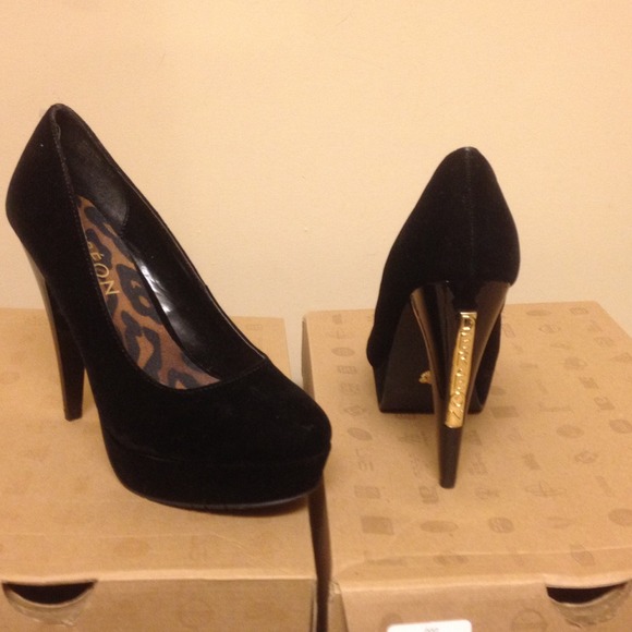 Black heels