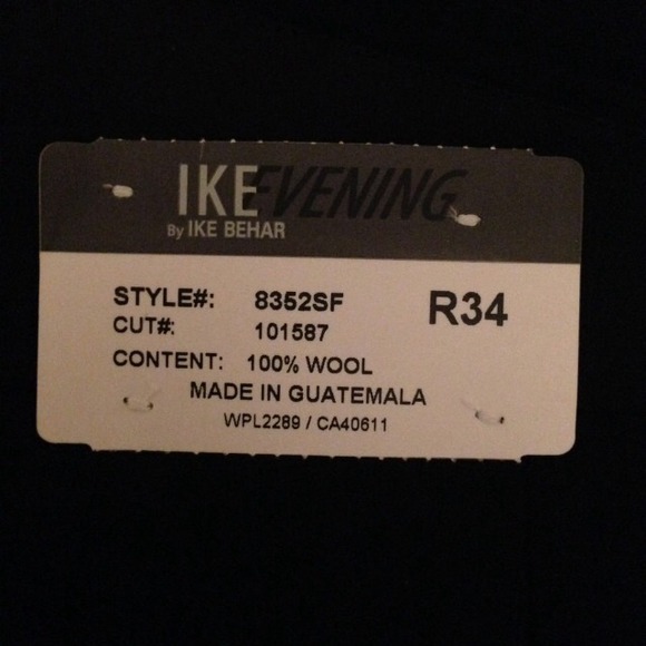 Ike Behar 2-Button Notch Tuxedo 42R/34R - Picture 4 of 4