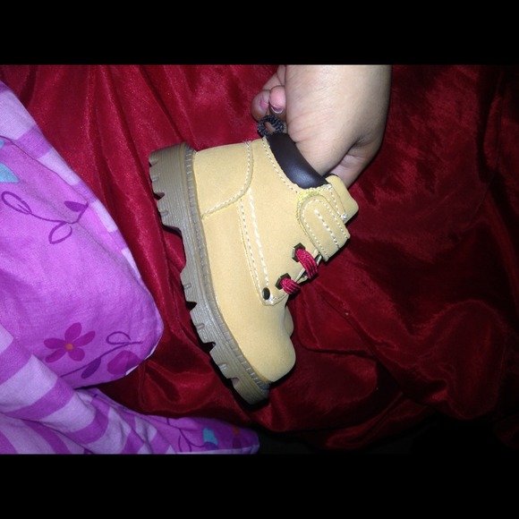 Baby boots - Picture 3 of 3