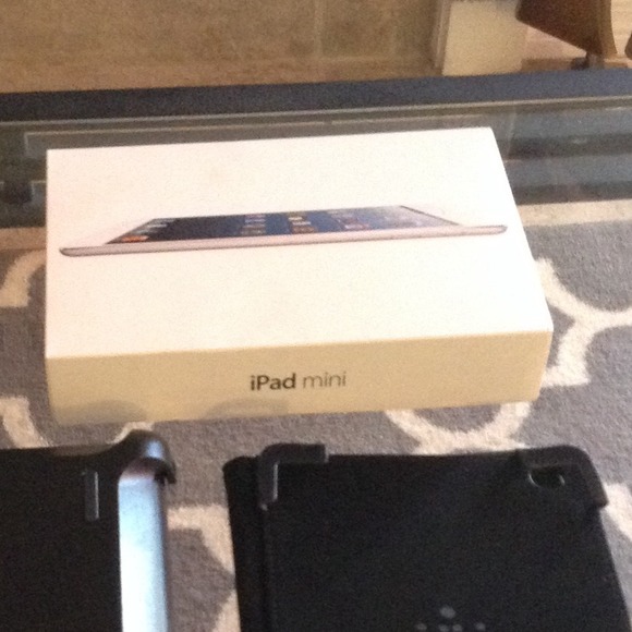 ✋Hold for @gennesis9 (belkin case)