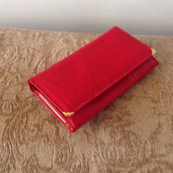 Red Wallet