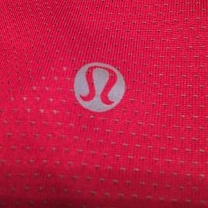 Lululemon tee