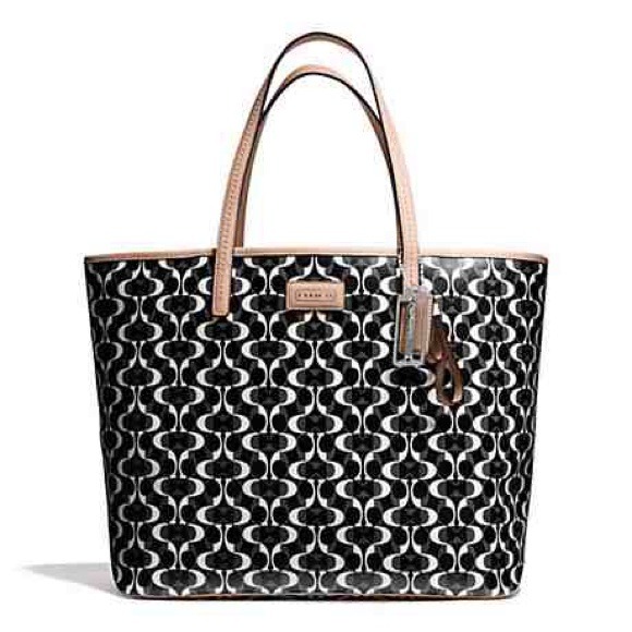 Coach Handbags - New! Authentic!!! Coach Dream C Tote Large