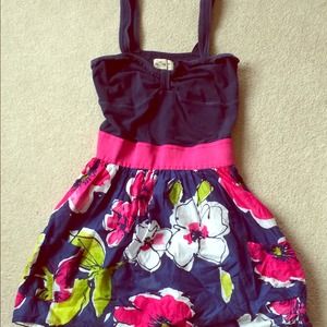 Hollister floral dress size medium
