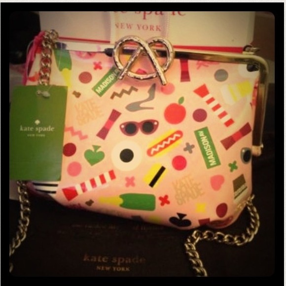 ⛔SOLD⛔Kate Spade Pretzel Clutch