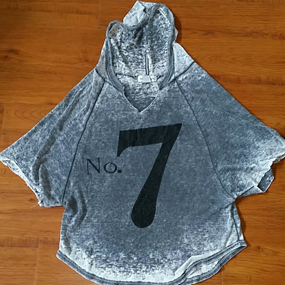 No.7 LUCCA TOP