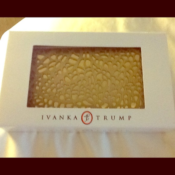 Ivanka Trump wallet