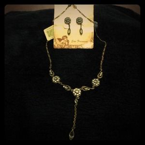 Vintage necklace/ earring set