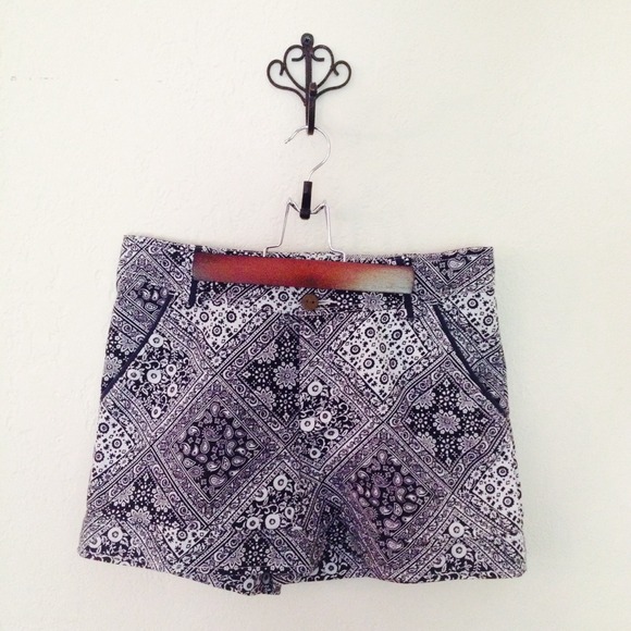Anthropologie Cartonnier Mosaic Tile Shorts