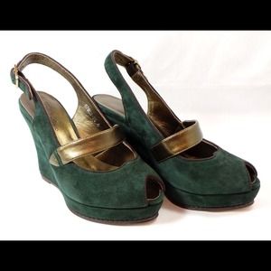 Wedge shoes hunter green suede with bronze strap