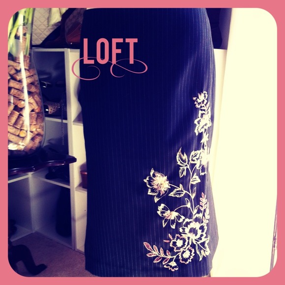 Ann Taylor LOFT ->  Black Pinstripe & Floral Skirt